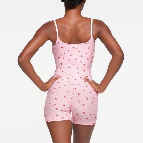 NWT skims Valentines Day scoop onesie soft lounge ribbed Cherry blossom print 3X - Picture 4 of 11